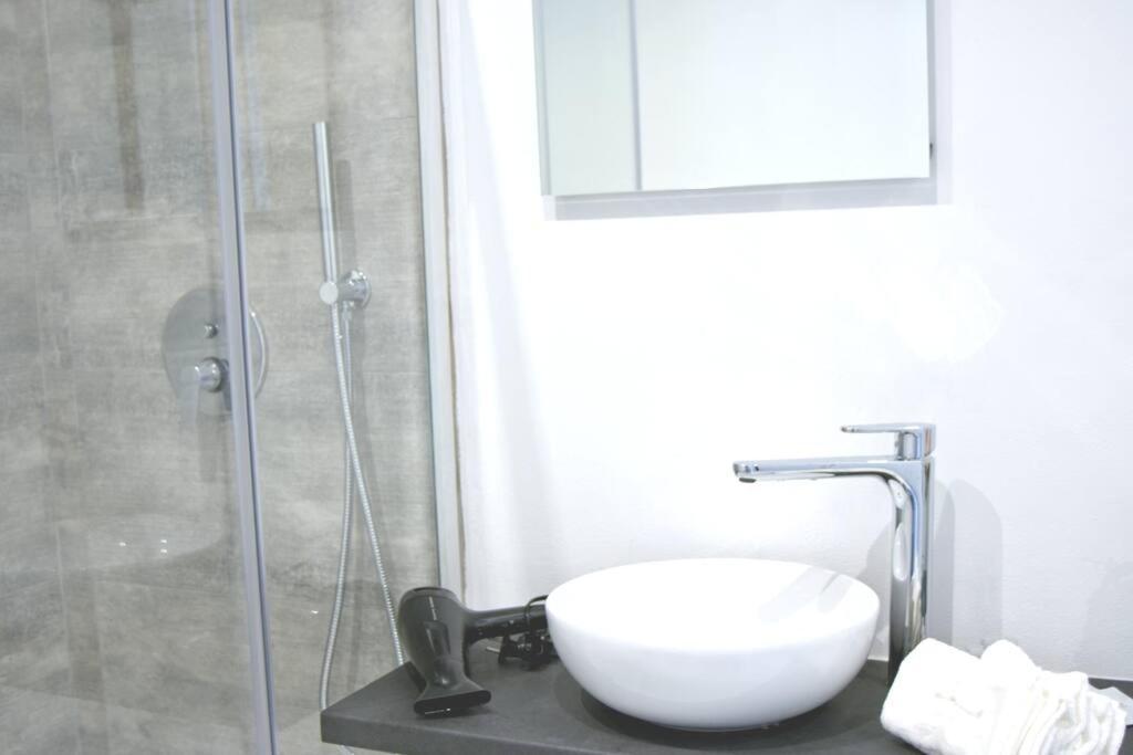 Milano - Stazione Centrale Comfort Green Loft Luaran gambar